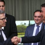 O Presidente Jair Bolsonaro recebe o Apoio do Governador de Minas Gerais Romeu Zema para o Segundo Turno. (Foto: Agência Brasil)