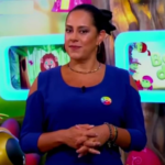 O programa foi apresentado inicialmente por Eliana entre 1993 e 1998 e depois contou com Jackeline Petkovic, Jéssica Esteve, Kauê Santin, Yudi Tamashiro, Priscilla Alcântara, Maisa Silva e por fim uma das próprias filhas do patrão assumiu o comando, Silva Abravanel. (Foto: Divulgação/SBT)