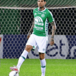 Victor Ramos Ferreira é jogador do Chapecoense . (Foto: Divulgação)