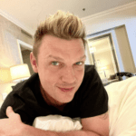 "E exigir que Nick Carter assuma a responsabilidade”, completou. (Foto: Instagram)