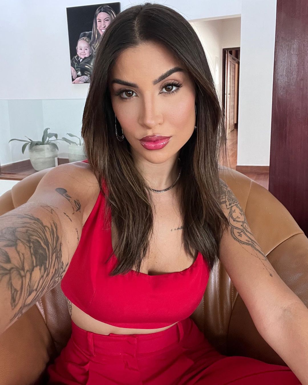 Bianca Andrade rebate críticas sobre aparência de sua barriga e nega cirurgia plástica Jetss