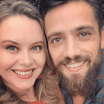 A influenciadora confirmou a separação do casal em suas redes sociais. (Foto: Instagram)