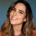 De acordo com Wanessa, a polícia surgiu exigindo que o trio parasse imediatamente. “Deixou a gente fazer a última música, e a gente teve que se despedir. Disseram que o nosso trio estava indevido, que não podia ter saído. Só que esse mesmo trio que está com a gente saiu e fez outro percurso de bloco de rua ontem, da mesma forma", contou. (Foto: Divulgação)