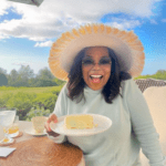 A apresentadora Oprah Winfrey, um dos nomes mais relevantes da televisão americana, também atuou como professora (Foto: Instagram)