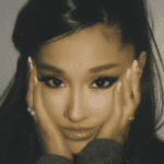 Ariana Grande completará 30 anos no dia 26 de junho e já é possível dizer que a cantora faz bastante sucesso, né? (Foto: Instagram)