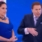 Quarta-feira (04/01/2023) Silvia Abravanel, 51 anos,  concedeu uma entrevista ao programa "A Tarde é Sua". No bate-papo com Sonia Abrão, a filha adotiva de Silvio Santos, revelou que até tentou encontrar os pais biológicos, mas, ao perceber o aborrecimento do dono do SBT, decidiu não dar continuidade com a busca. (Foto: Divulgação/SBT)