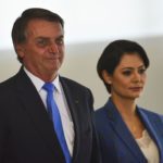 Michelle Bolsonaro demonstrou seu descontentamento ao compartilhar uma postagem feita pela deputada federal Amália Barros (PL-MT). (Foto: Agência Brasil)