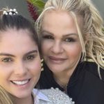 Monique Evans usou suas redes sociais para  sair em defesa de sua filha Bárbara Evans, após a modelo ser acusada de ter dado o "golpe da barriga" no marido Gustavo Theodoro. (Foto: Instagram)