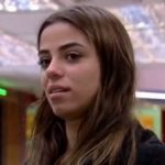 “Ele me chamou ali no canto e falou: 'Tenho uma ideia para falar sobre a Bruna, mas preciso que vocês me ajudem a formular a frase pra falar dela'”, disse a sister. (Foto: Globo)