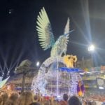 Na noite do último domingo passaram metade das escolas pela "passarela do samba". (Foto: Instagram)