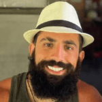 Kaysar Dadour é refugiado da Síria, que vive em guerra desde 2011, o imigrante apostou na sua participação no Big Brother Brasil e conquistou o Brasil inteiro com o seu carisma e história emocionante. (Foto: Instagram)