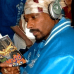 Snoop Dog, um dos rappers mais populares de todos os tempos é um grande fã de Naruto! (Foto: Pinterest/Montagem)