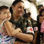 Uma verdadeira força tarefa foi montada na região para tentar combater (Foto: Agência Brasil)