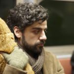 Filme conta a vida de Llewyn Davis, um jovem cantor folk no universo musical de Greenwich Village em 1961. Enquanto um inverno rigoroso assola Nova York, o jovem, com a guitarra na mão, luta para ganhar a vida como músico, e enfrenta obstáculos que parecem insuperáveis – começando pelos que ele próprio criou. (Foto: Divulgação)