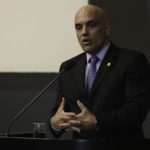 Nesta terça-feira (25), após o Supremo Tribunal Federal (STF) tornar réus os 100 primeiros denunciados pelos atos do dia 8 de janeiro, o ministro Alexandre de Moraes, enquanto relator dos inquéritos sobre o ocorrido, votou para mais 200 acusados se tornem réus. (Foto: Agência Brasil)