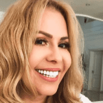 Sexta-feira (14/04), Joelma, 48 anos, gravou a segunda parte do DVD "Isso é Calypso Tour Brasil" e arrastou uma multidão, em São Paulo, ao som de seus maiores sucessos. (Foto: Instagram)