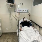 "Mesmo relutante, coloquei-o no carro e o conduzi rapidamente ao hospital. Cancelei todos os seus compromissos, ligando para cada pessoa e desmarcando tudo. Agora, enquanto o observo sendo medicado e submetido a uma série de exames, uma profunda reflexão se inicia dentro de mim", disse Mila. (Foto: Instagram)