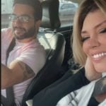 Já na manhã de hoje, a cantora publicou fotos com o noivo, Felipe Rodriguez, no carro, a caminho do hospital. (Foto: Instagram)