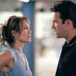 No início dos anos 2000, Jennifer Lopez e Ben Affleck eram um dos casais mais famosos de Hollywood. Os dois chegaram a ficar noivos, mas, em janeiro de 2004, pouco antes da cerimônia, anunciaram o fim da relação. (Foto: Divulgação)