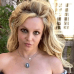 Quando falamos em brigas de famosos com paparazzi é impossível não se lembrar de Britney Spears. (Foto: Instagram)