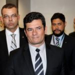 O encontro do Senador com o Ministro chamou a atenção do público (Foto: Agência Brasil)