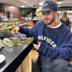 "E também uma dignidade, as pessoas te tratam de um jeito assim? Ai parece que na hora que eu tirar vão voltar a me tratar como um moleque qualquer. Mas tudo bem", disse João Guilherme (Foto: Instagram)