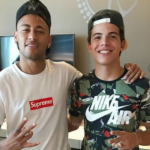 Recentemente, Thomaz Costa foi acusado de espancar a ex Tati Zaqui. O ator se solidarizou com a polêmica de Neymar. (Foto: Reprodução)