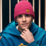 Justin Bieber é dono da Drew House, criada em 2021, com conceito streetwear. (Foto: Divulgação)