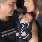 "Dia de conhecer o Ibira com a mamãe e o papai", escreveu Claudia Raia na legenda da publicação de seu perfil oficial no Instagram. (Foto: Divulgação)