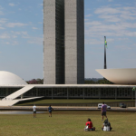 Ainda na terça-feira (11), os deputados e senadores foram convocados para uma sessão do Congresso Nacional (Foto: Agência Brasil)