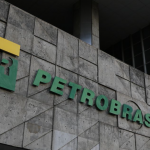 Em nota, a Petrobras disse que o investimento em refino propiciou o aumento das vendas. (Foto: Agência Brasil)