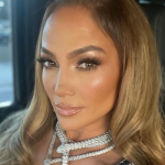 Jennifer Lopez também pode ser vista na threads. (Foto: Instagram)