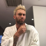 Adam Levine, cantor da banda "Marron 5", também já admitiu ter déficit de atenção (Foto: Instagram)