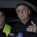 Na tarde desta quinta-feira (24) o ex-presidente Jair Bolsonaro (PL) recebeu alta do hospital Vila Nova Star, em São Paulo, após realizar uma série de exames. (Foto: Agência Brasil)