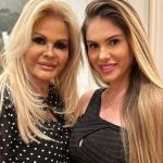 Entre diversas perguntas, aquela que mais a incomodou foi relacionada à sua convivência com a mãe, Monique Evans. (Foto: Divulgação)