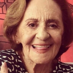 Laura Cardoso é outra grande atrizes do Brasil. Aos 95 anos, a artista já disse que não tem planos para aposentadoria. (Foto: Instagram)