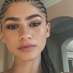 Não se sabe se, de fato, Zendaya fez a henna ombré, ou se ela só usa uma sombra ou lápis bem esfumados. (Foto: Instagram)