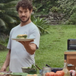 José Loreto, intérprete do astro pop Lui Lorenzo, em "Vai na Fé", costuma usar a alimentação na construção de um novo personagem. (Foto: Globo)