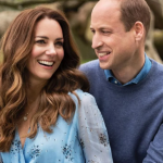 O casal real, formado pelo príncipe William e a sua esposa, a duquesa Kate Middleton, também pagam bem as babás de seus filhos. A funcionária recebe cerca de 780 mil reais por ano para cuidar dos herdeiros do trono (Foto: Instagram)