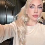 A poderosa 'mother monster', é outra famosa que lida com uma doença séria. Lady Gaga tem fibromialgia, uma doença que ataca os ossos, e ela já chegou a cancelar shows por estar com muitas dores (Foto: Instagram)