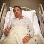 "O [ex] presidente Jair Bolsonaro apresentou novamente desconforto intestinal decorrente da facada ocorrida em 2018, foi internado no Hospital DF Star em Brasília, realizou exames no tráfego digestivo, dentre eles lavagem intestinal". (Foto: Divulgação)