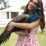 Os animais que Nicole Bahls cria em seu sítio viraram queridinhos nas redes sociais. (Foto: Divulgação)