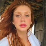 Marina Ruy Barbosa e Walcyr Carrasco se desentenderam durante as gravações de "Amor à Vida" em 2013. A atriz interpretava Nicole, que sofria de câncer terminal, mas não quis raspar o cabelo para a nova fase da personagem. (Foto: Instagram)