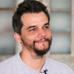 O ator Wagner Moura também é bastante conhecida lá fora e, para interpretar os seus papeis, ele se desafiou a aprender os idiomas necessários em tempo recorde. (Foto: Divulgação)