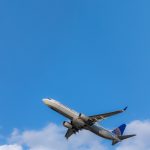 No aplicativo da British Airways, é exibida a seguinte mensagem: “Lamentamos, mas este voo foi adiado para o dia seguinte”. (Foto: Unsplash)