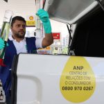 A estatal afirma que é a primeira gasolina do mercado brasileiro a receber esse título. (Foto: Agência Brasil)