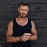 "Você está constantemente pensando que viverá para sempre, especialmente quando jovem. Então, saber que isso poderia ser o que poderia acabar com você foi tipo, uau, isso meio que me surpreendeu", disse Chris Hemsworth (Foto: Instagram)