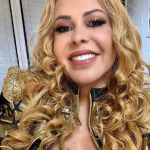 A cantora Joelma é outra artista que também já teve seu palco invadido por um fã (Foto: Instagram)