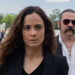 Alice Braga foi um verdadeiro sucesso com a série "Rainha do Sul", onde encarna Tereza Maendoza. (Foto: Divulgação/Netflix)