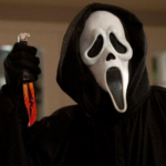 Ghostface é uma identidade fictícia adotada por vários personagens da série de filmes do "Pânico". (Foto: Divulgação)